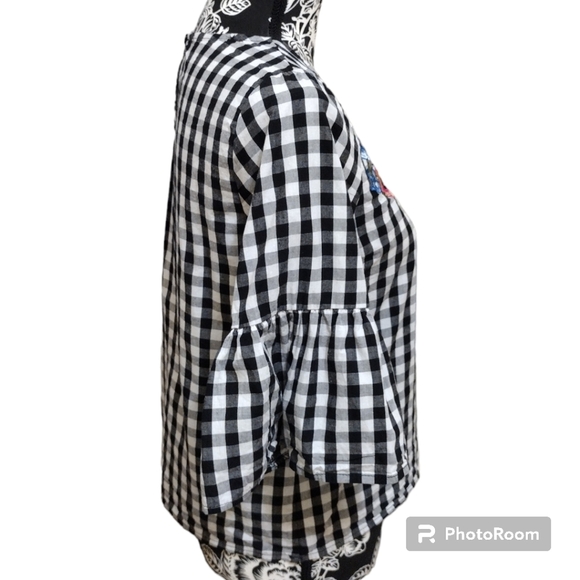 Cindy Kono Gringham Floral Embroidered Top - Picture 4 of 7